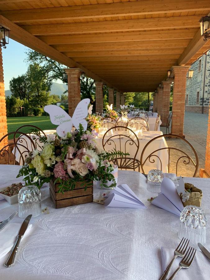 La Tenuta Di Trimalcione Pofi Bagian luar foto