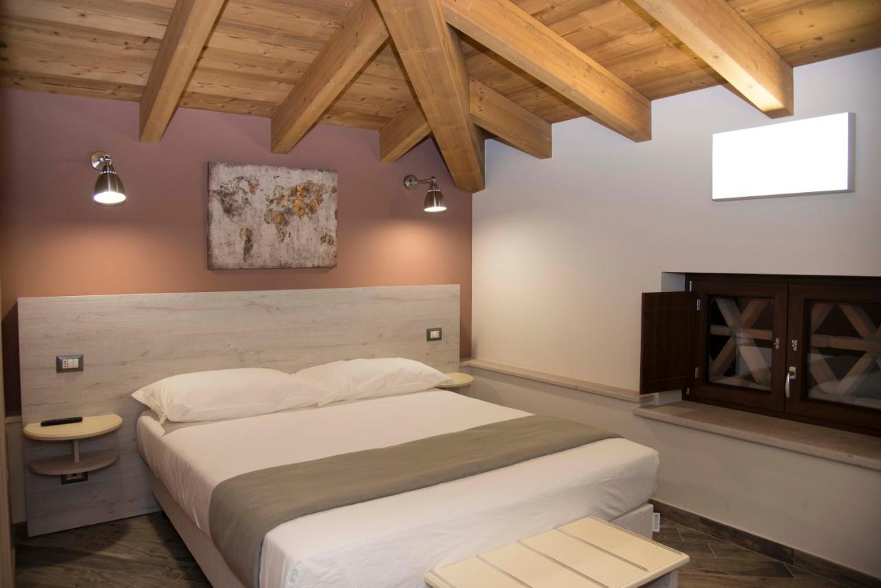 La Tenuta Di Trimalcione Pofi Bagian luar foto