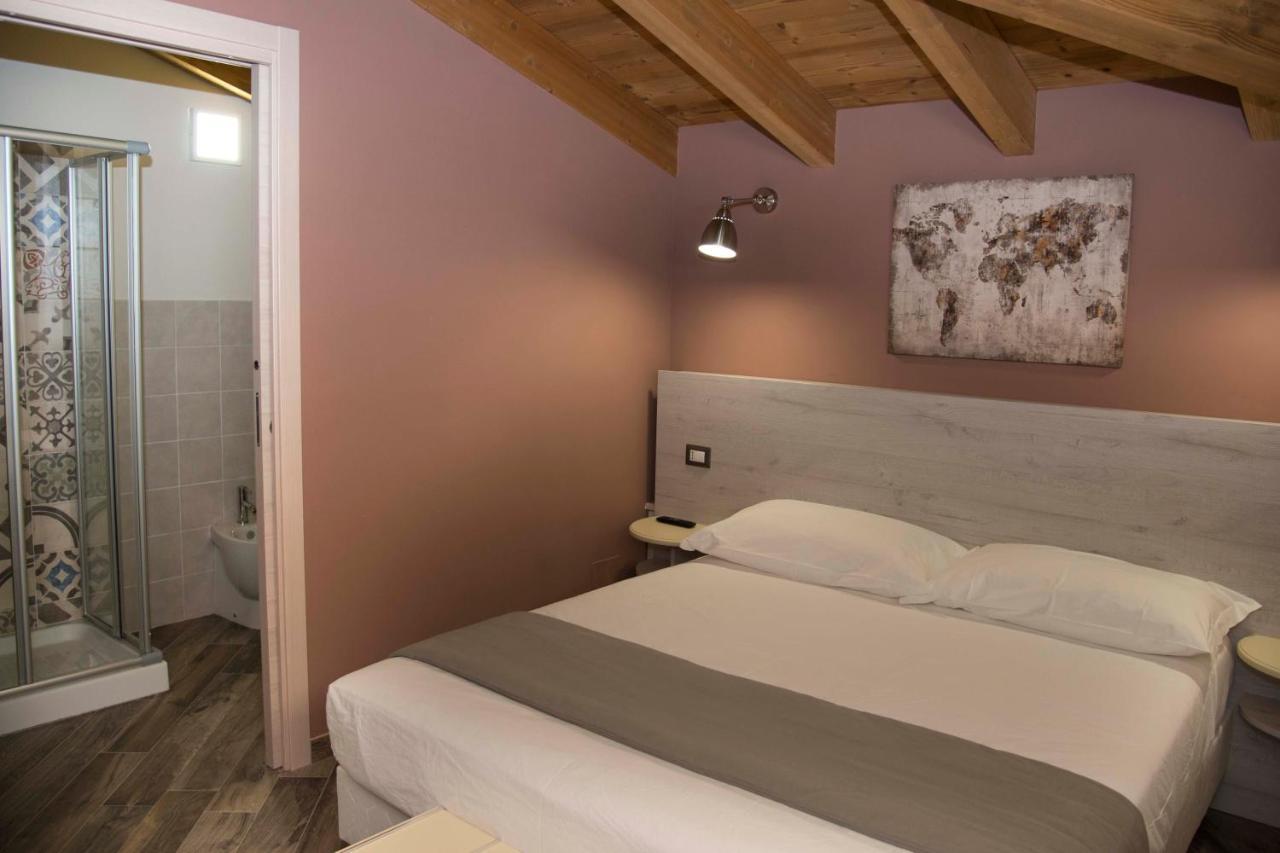 La Tenuta Di Trimalcione Pofi Bagian luar foto