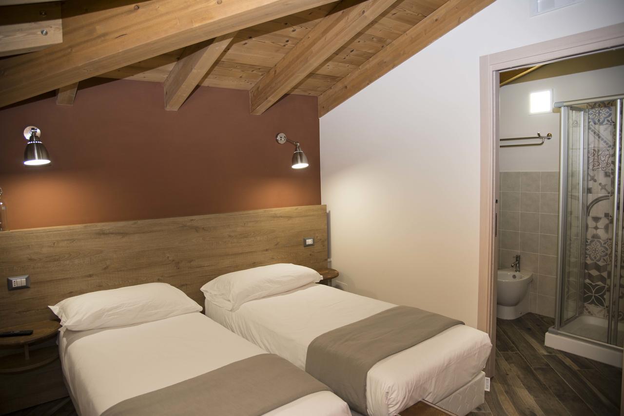 La Tenuta Di Trimalcione Pofi Bagian luar foto
