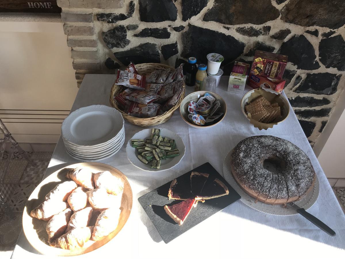 La Tenuta Di Trimalcione Pofi Bagian luar foto